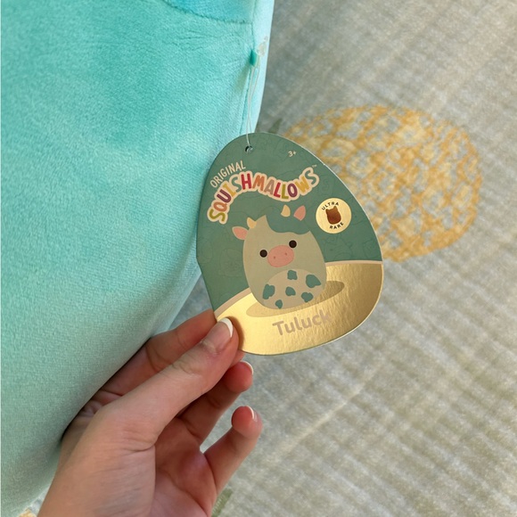 Tuluck Ultra Rare Blue Cow Squishmallow - Picture 4 of 8